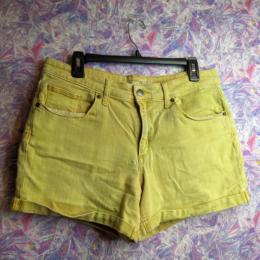 Universal Thread Target Faded Yellow Jean Shorts Size 12